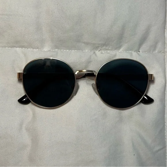 LAST CHANCE - EUC Green Goddess Sunglasses - Picture 2 of 4